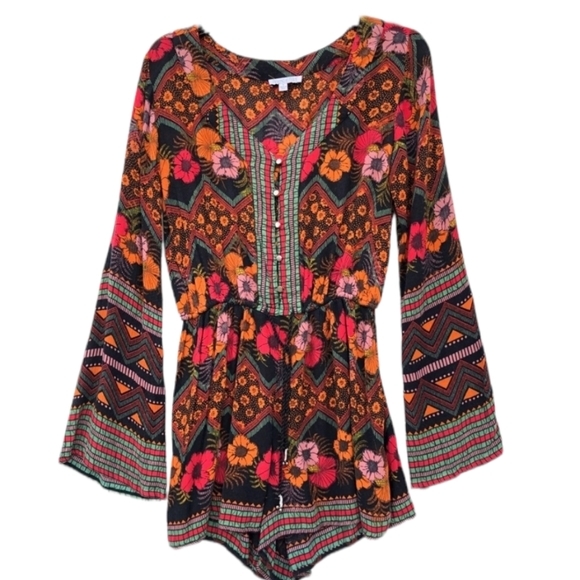 Patrons of Peace Black Floral Romper‎ - Picture 5 of 5